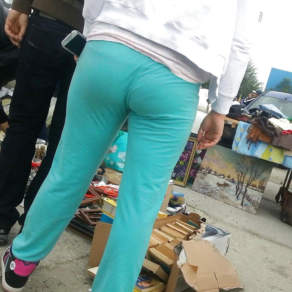 20P Spy sexy sweatpants ass girls romanian