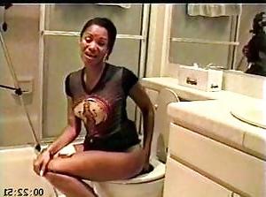 9P Black girls on the toilet