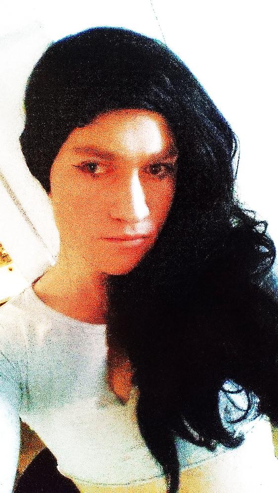 5P I love my hair and high heels 