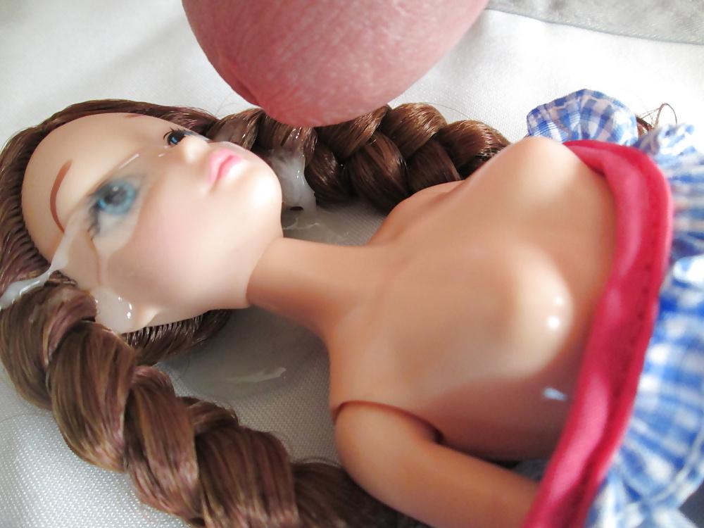 25P Sweet little Dorothy doll