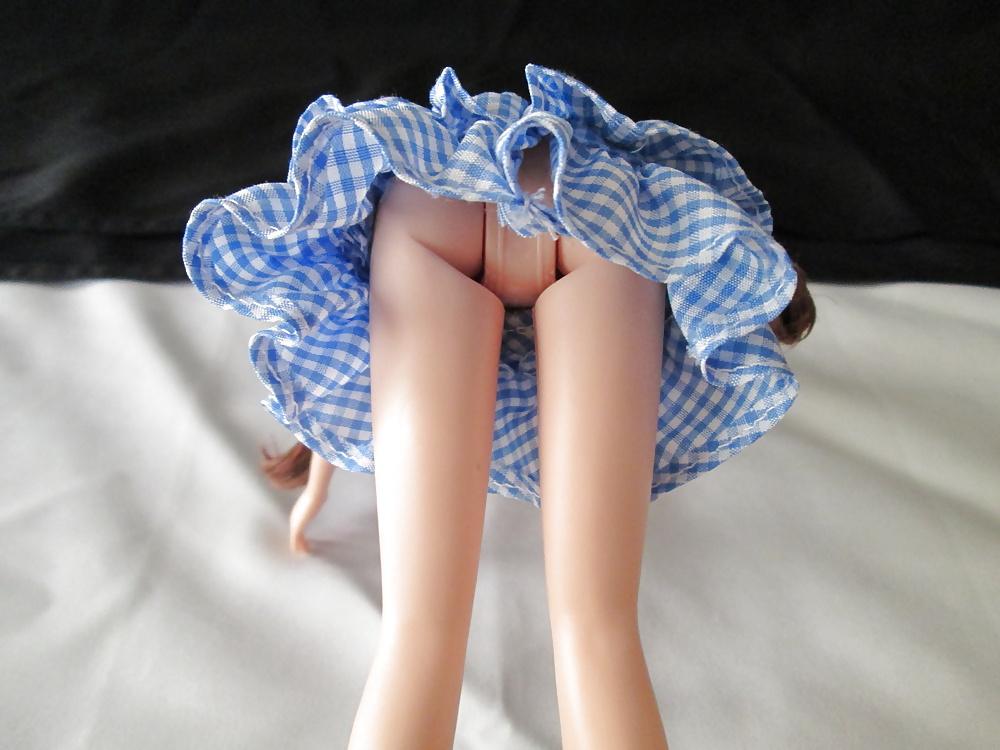 25P Sweet little Dorothy doll