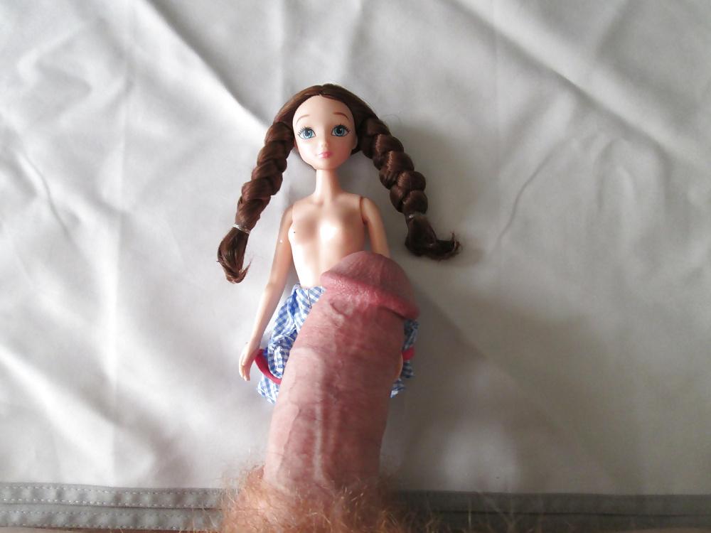25P Sweet little Dorothy doll