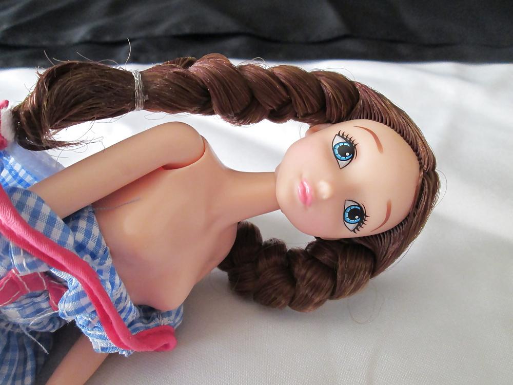 25P Sweet little Dorothy doll
