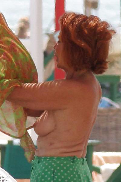 6P Red hair gild topless 