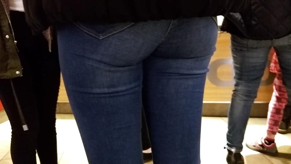 15P Tight jeans girls