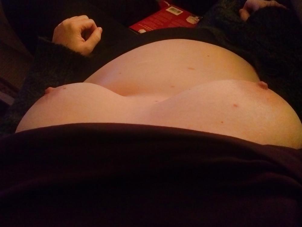 11P Sexy on couch!!!