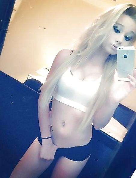 25P Selfie Sluts 11