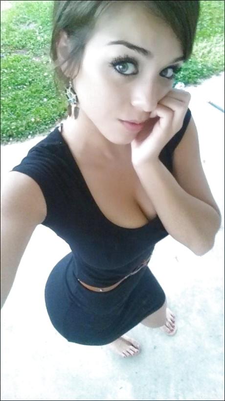 25P Selfie Sluts 11