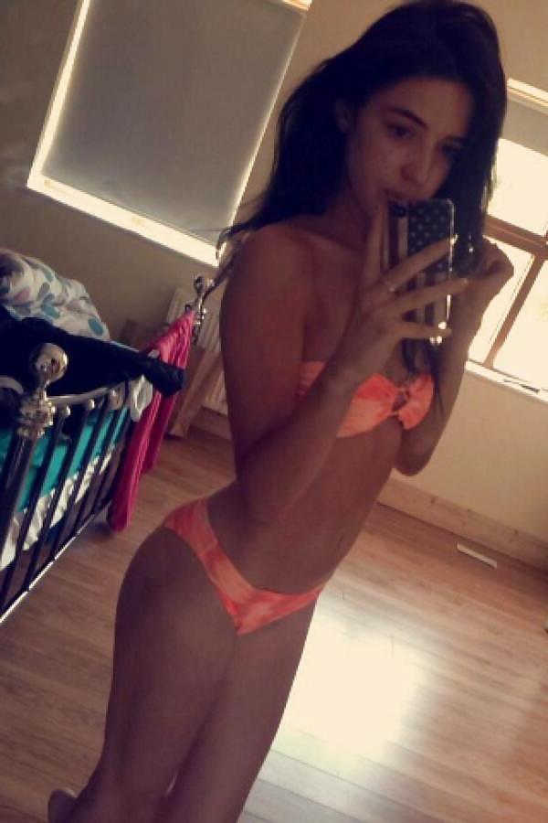 25P Selfie Sluts 11