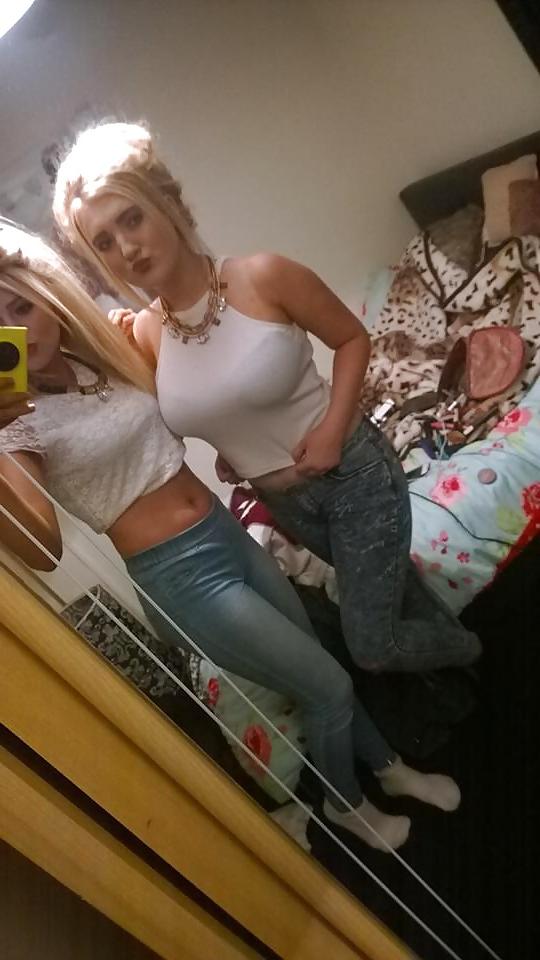 25P Selfie Sluts 13