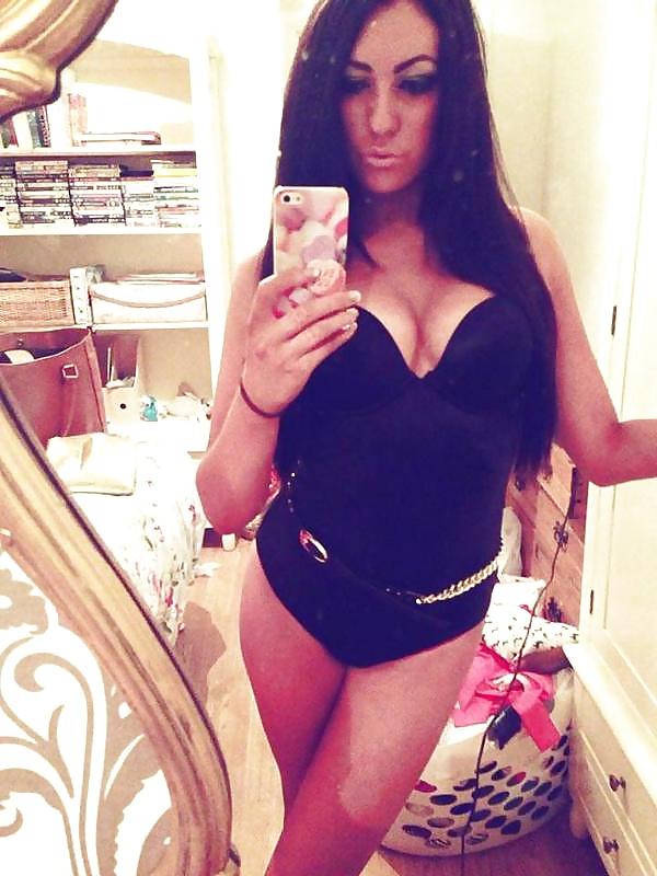 25P Selfie Sluts 13