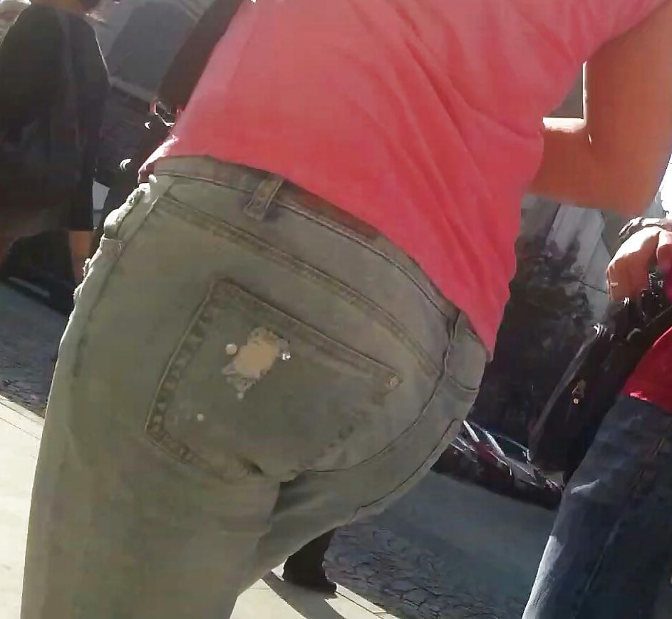25P Spy street sexy ass teens romanian