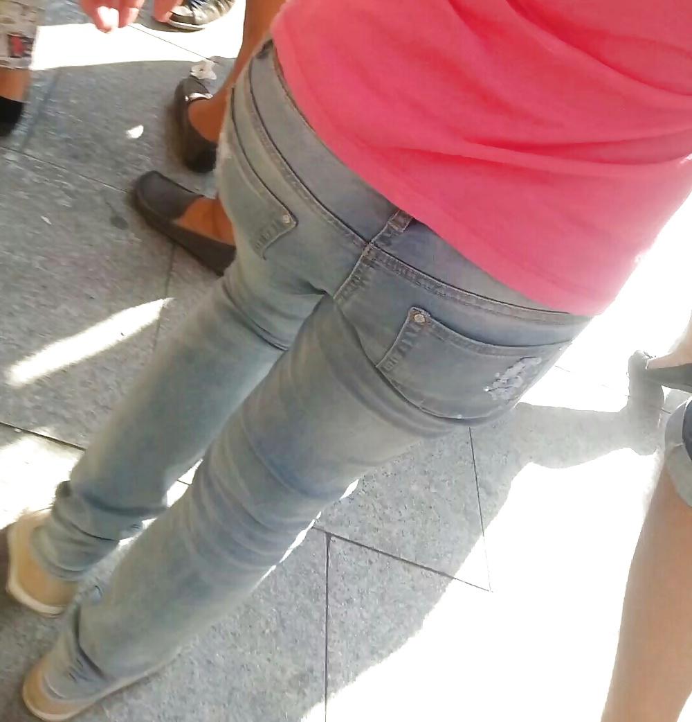 25P Spy street sexy ass teens romanian