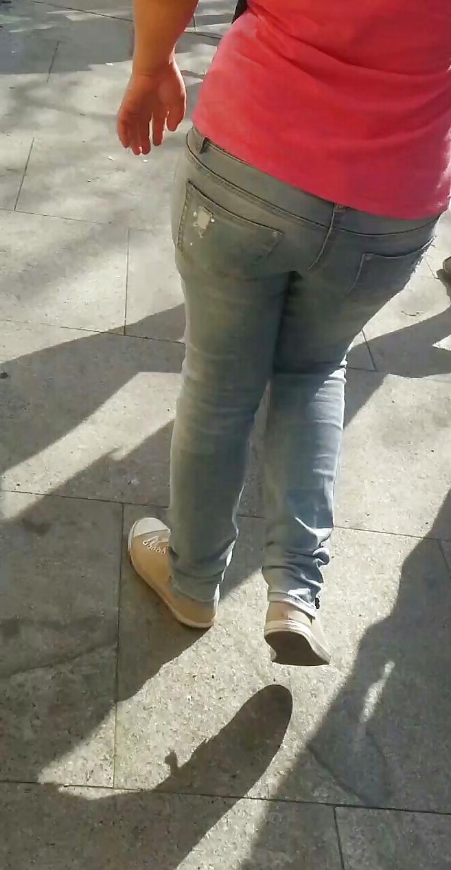 25P Spy street sexy ass teens romanian