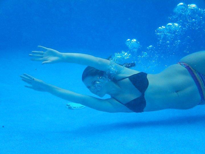 4P Under water pix of my friend ( non nude )