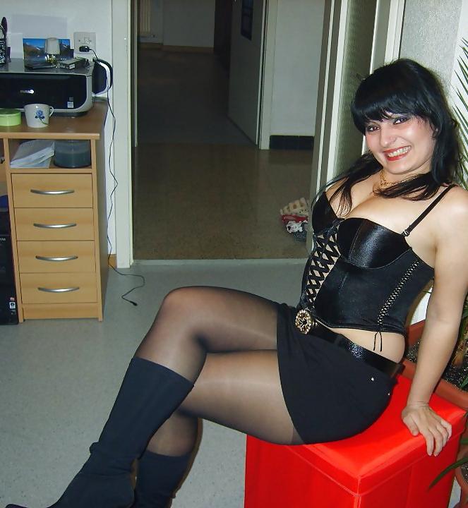 16P Amateur Pantyhose