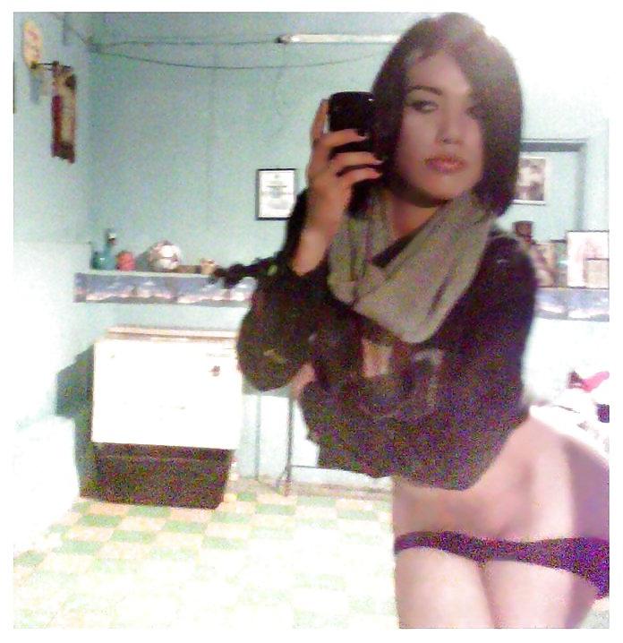 15P Hot Friend Private Pics She Send Me