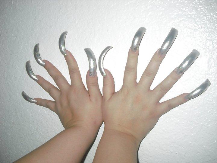 5P Nails, feet