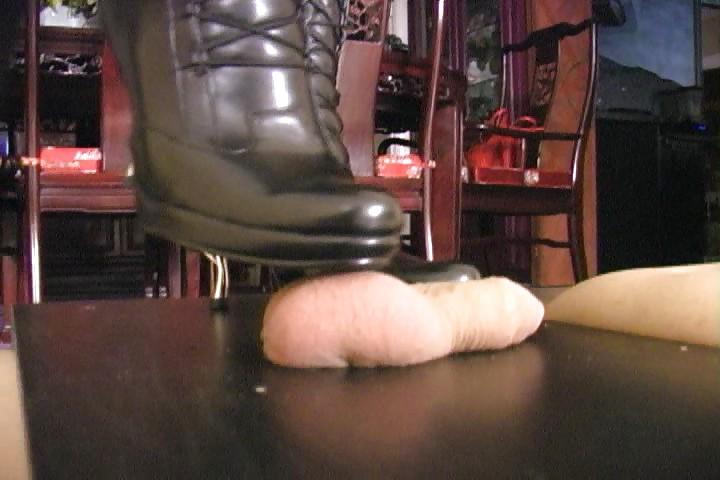 8P Mistress trample slave penis legs on heels