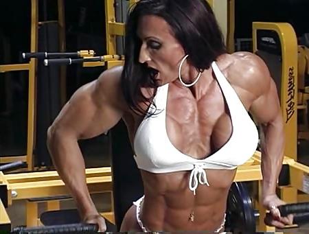 15P Sexy Female Bodybuilders and Fitness Girls
