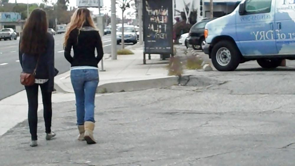 5P Walking street ass and butts