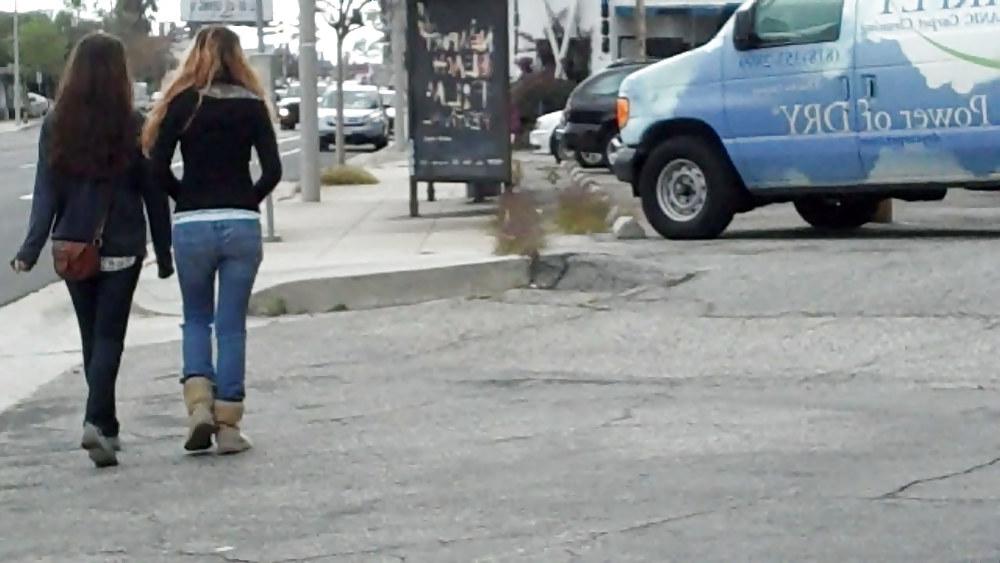 5P Walking street ass and butts