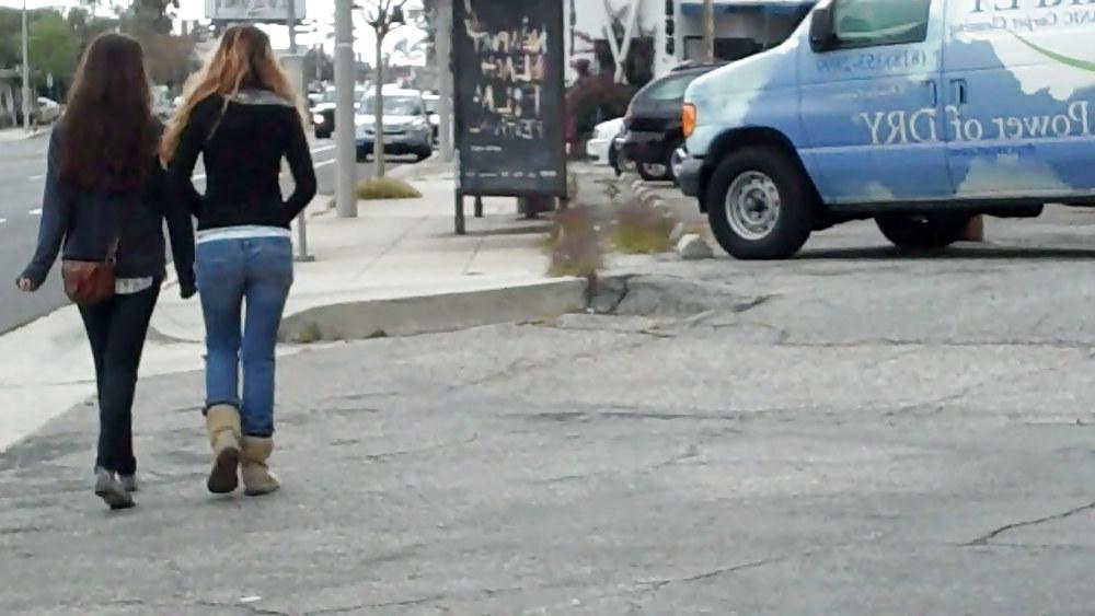 5P Walking street ass and butts