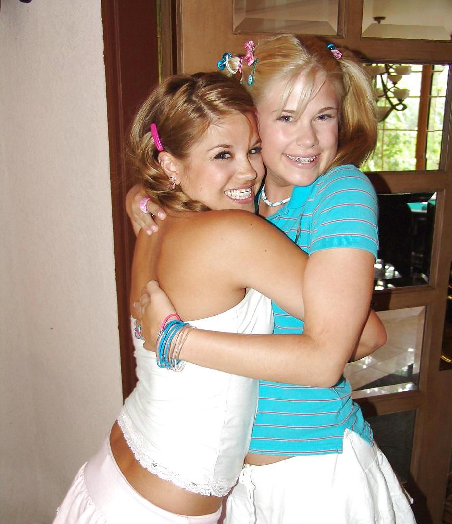25P Tiny Summer, Horny Topanga and Kimmie - On the counter