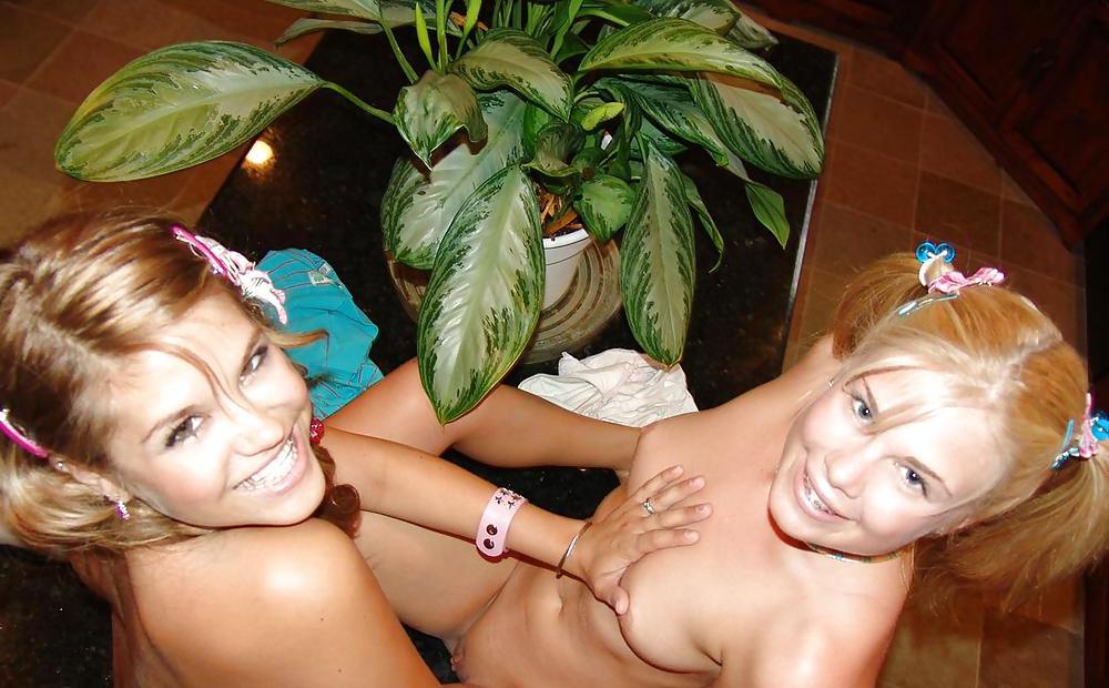 25P Tiny Summer, Horny Topanga and Kimmie - On the counter