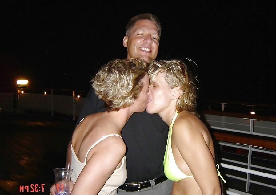 14P Swingers party's