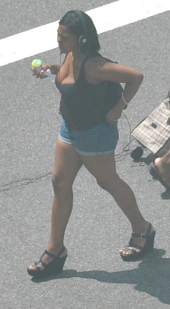 8P Harlem Girls in the Heat 128 - New York - Long Legs