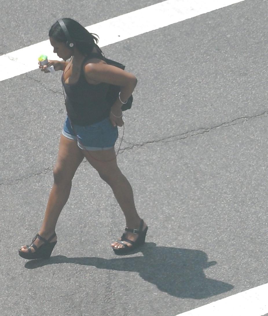 8P Harlem Girls in the Heat 128 - New York - Long Legs
