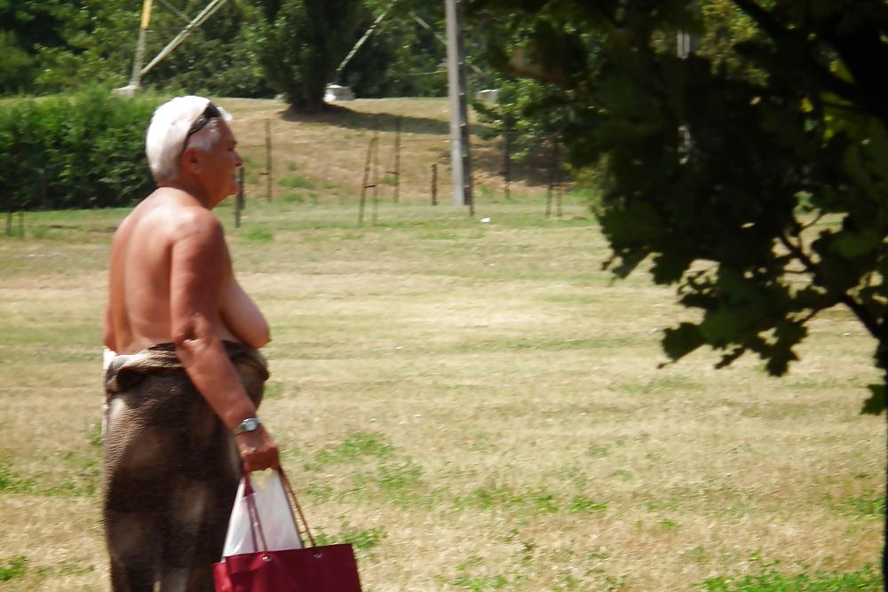 13P Granny naked in the park