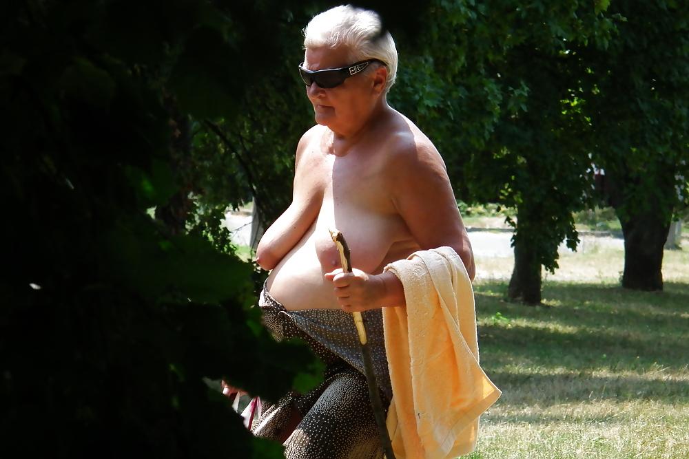 13P Granny naked in the park