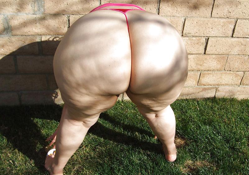 25P The Most Extreme huge asses