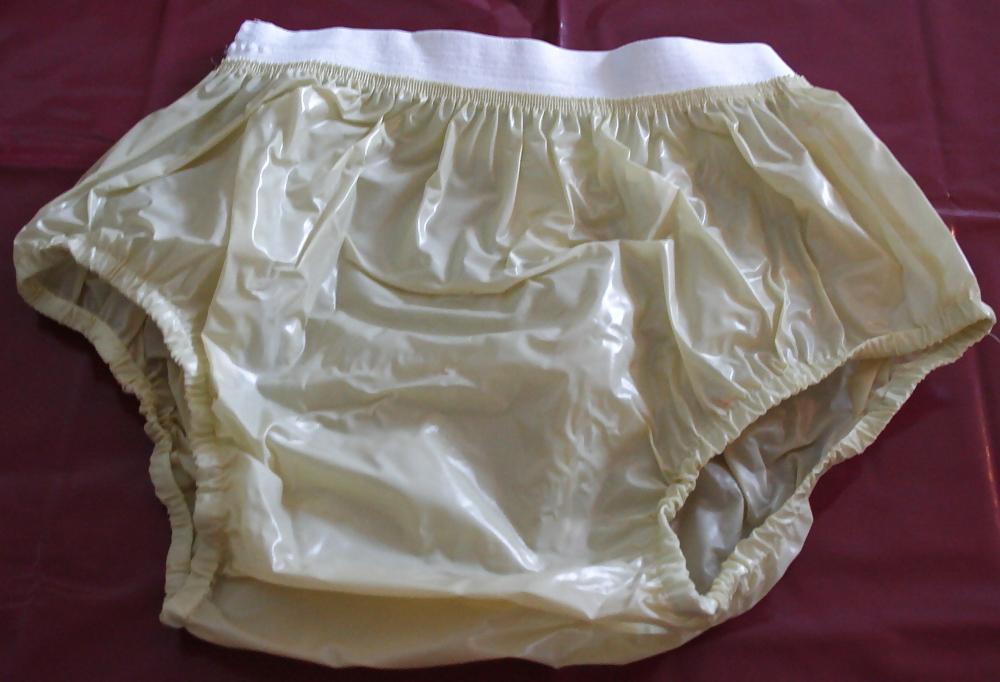 23P My sexy BBW friend and her panties and toys