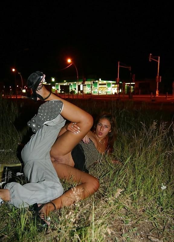 15P Couple fucking in the street  by Sail