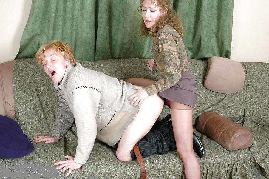 15P HORNY STRAPON GIRLS FUCKING GUYS'S ASSHOLES