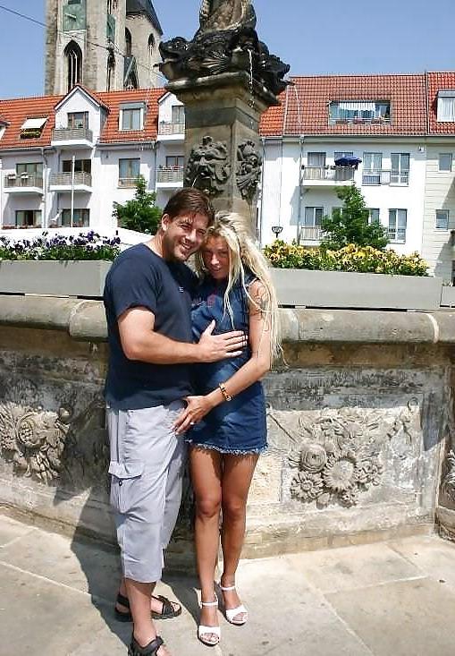 16P Couple flashing in the city by Sail