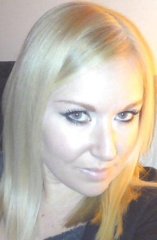 22P My FB Friend Carrie