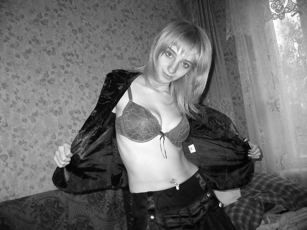 25P FRENCH SLUT - Open pussy & Big asshole blond bitch - Elena