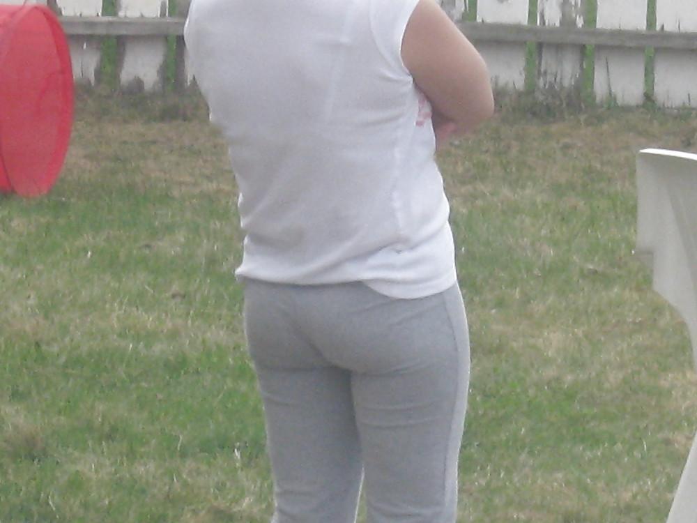 25P My nextdoor neibor on the other side