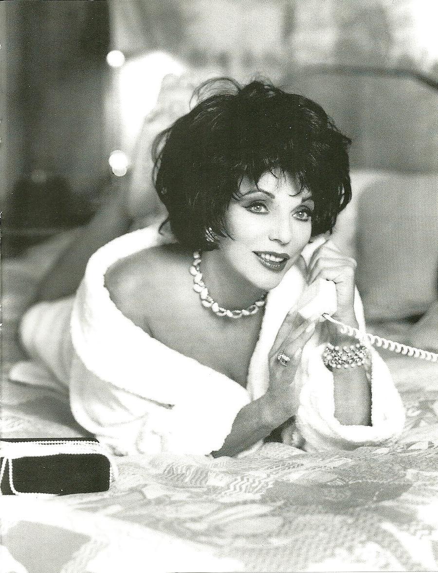 25P Joan Collins - The ultimate GILF