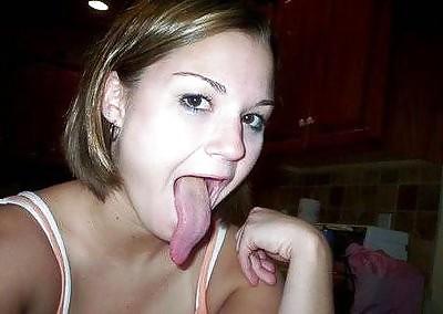 25P Long tongues