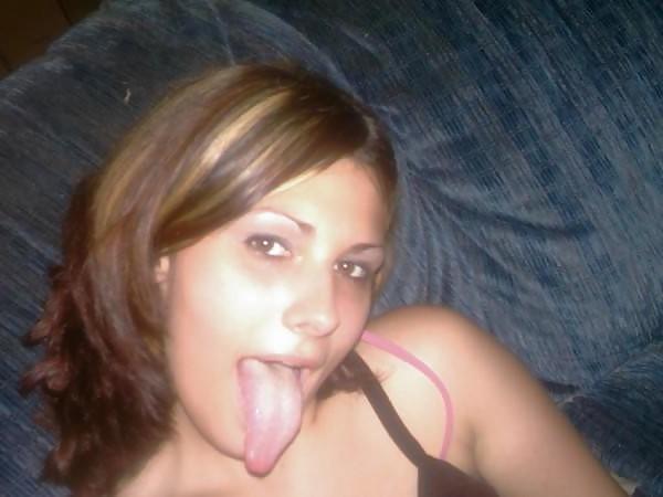 25P Long tongues