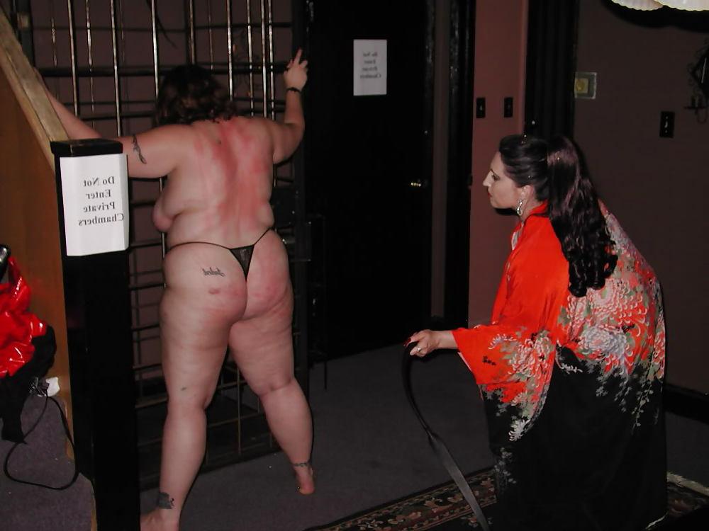 8P Underground slave party 