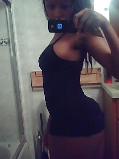 25P Thick in the lips, thick in the hips