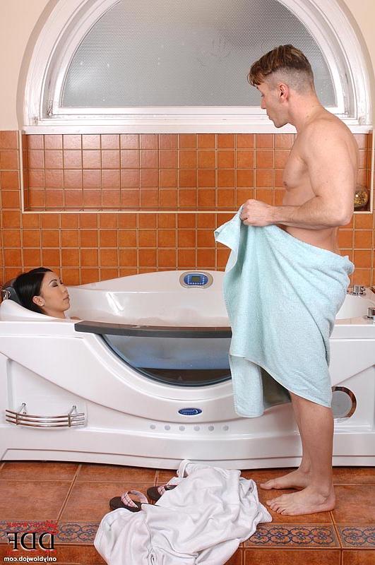 16P Asian cutie with petite ass and small titties gets blowbanged in the bath