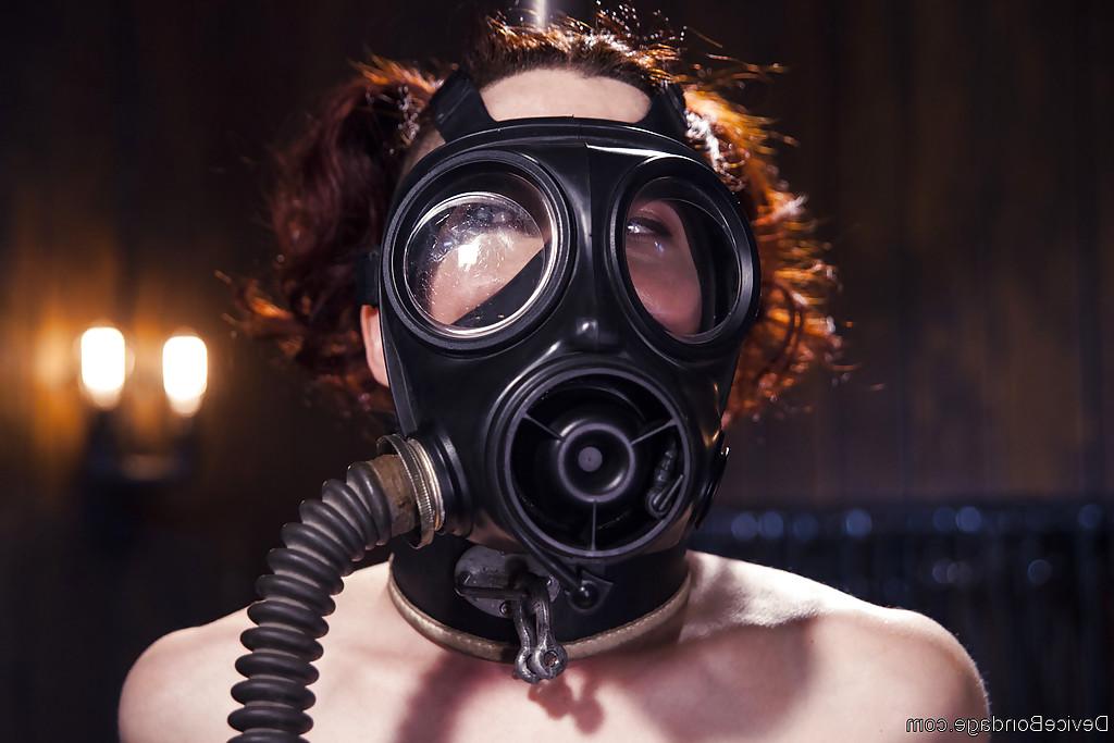 16P Top rated fetish model Ingrid Mouth getting machine fucked in gas mask