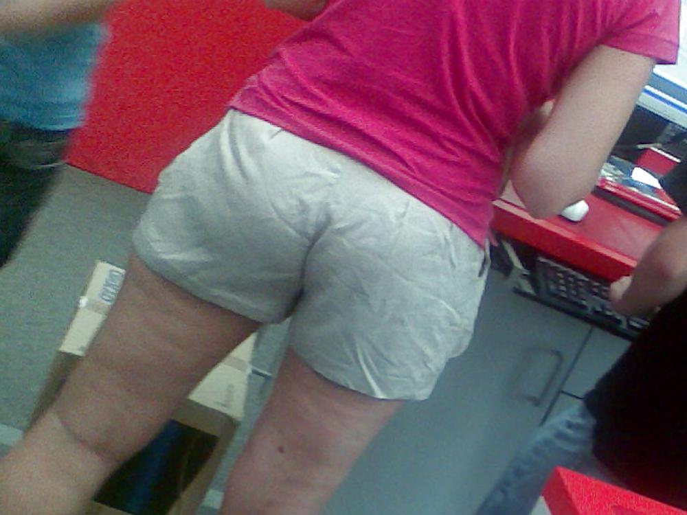 7P Big ASS Girl